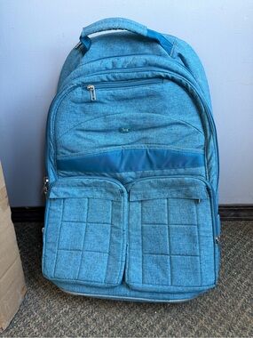 Lug Rolling Travel Bag
